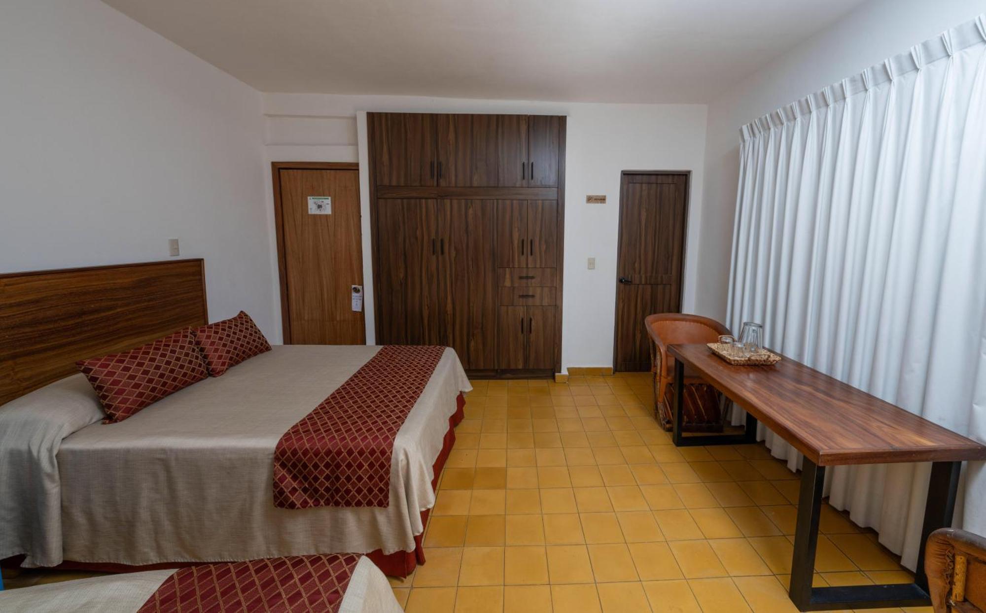 Hotel Encino Malecón Centro Puerto Vallarta Habitación foto
