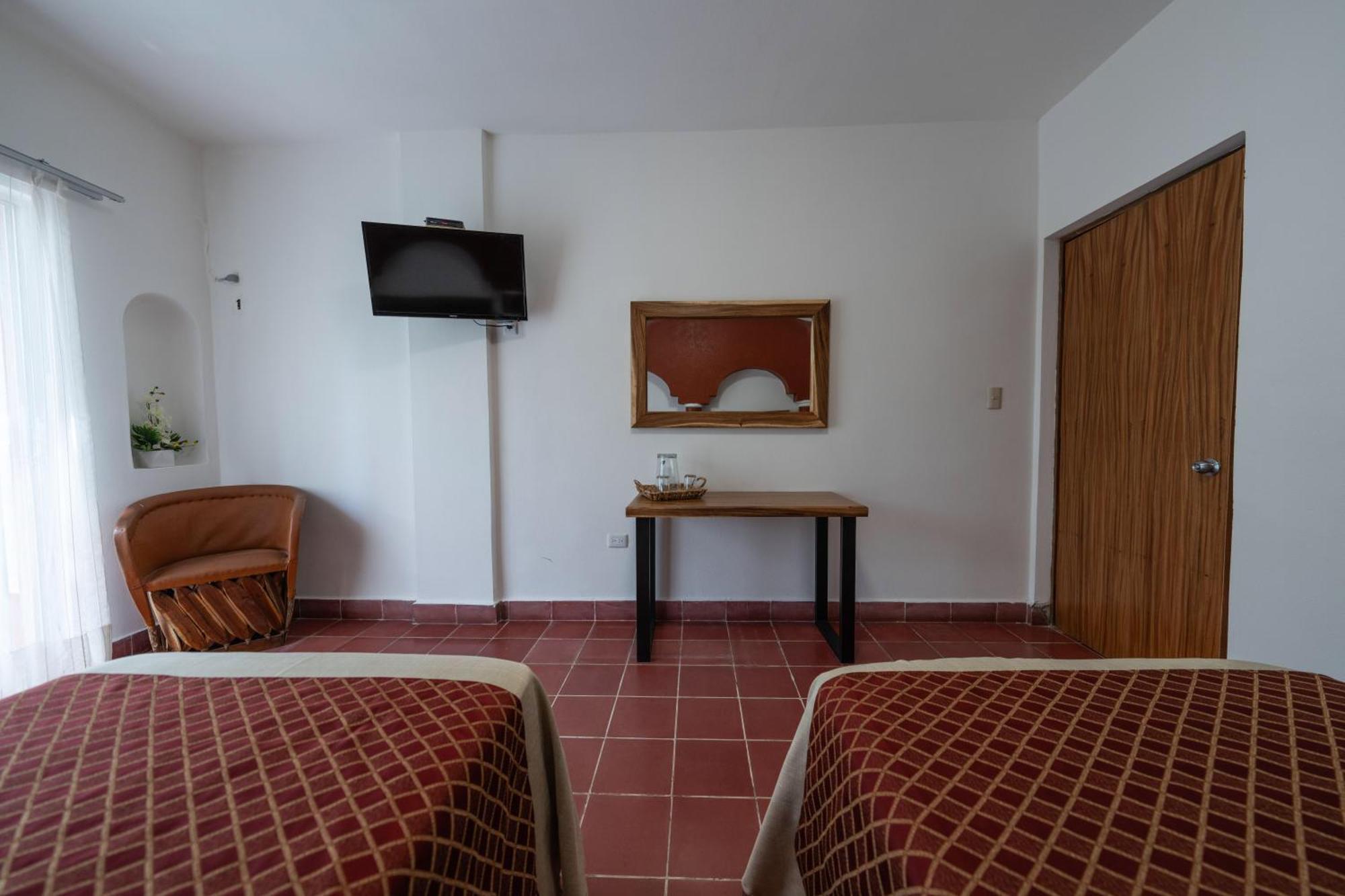 Hotel Encino Malecón Centro Puerto Vallarta Habitación foto